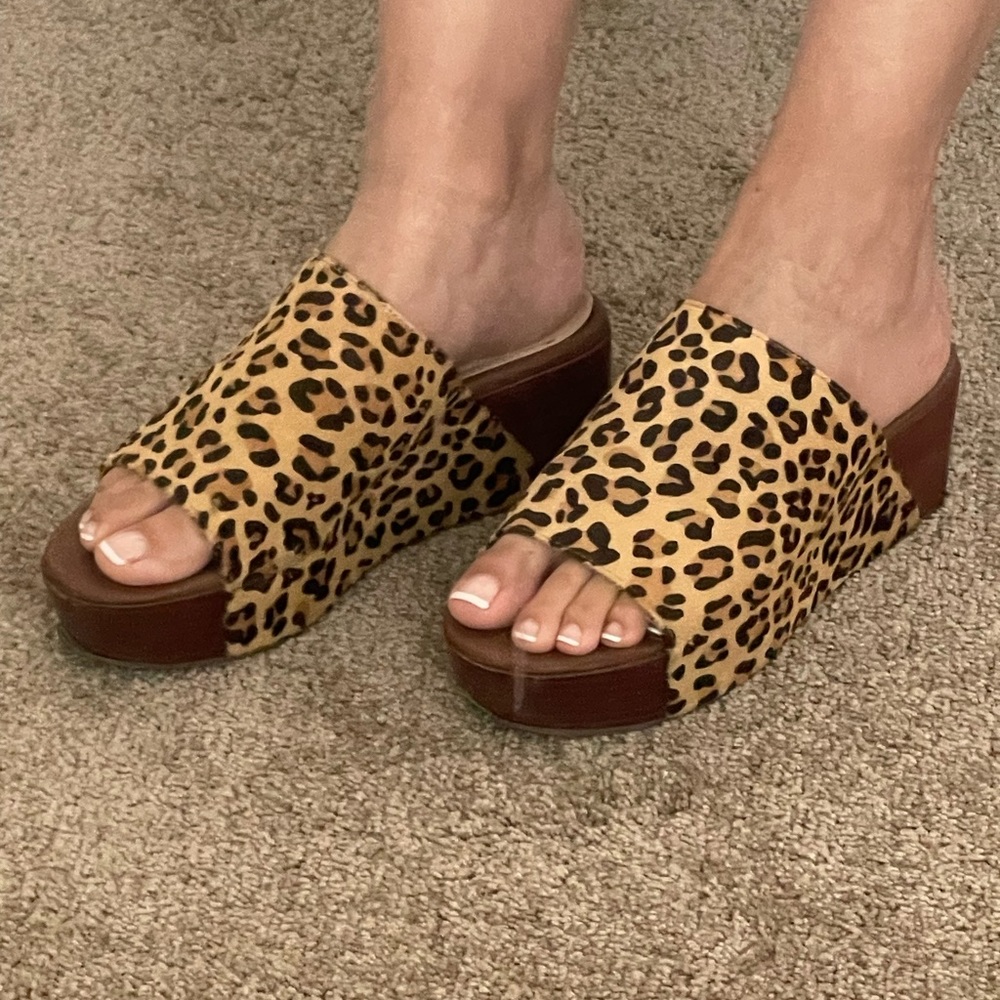 Leopard block platforms